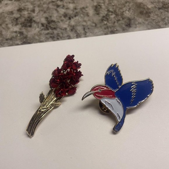 Lot Of 2 Brooch Pins Vintage - Modern Gold Tone Rose Flower Bouquet, Hummingbird - Picture 3 of 7